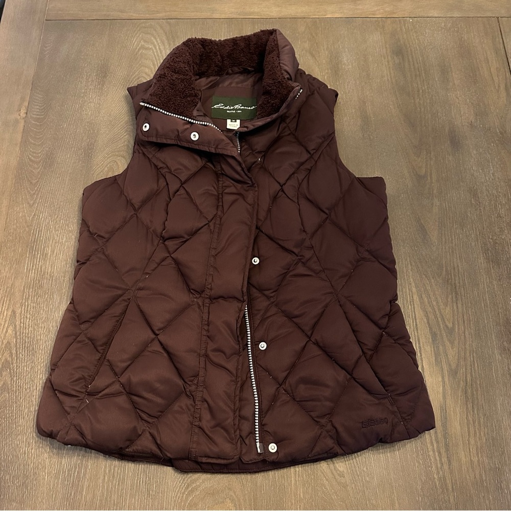 Eddie Bauer Puffer Vest Goose Down Maroon EB650 Size Medium Zip